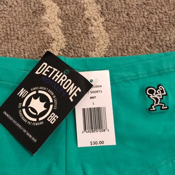 MMA Dethrone Hot Shorts - Picture 2 of 3